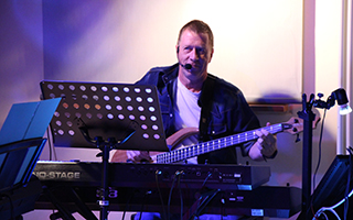 IMG_2640_Mike_Gitarre