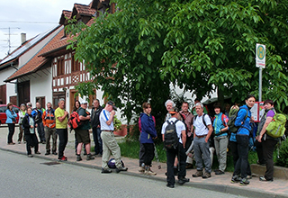 CIMG8346_Busshaltestelle_in_Ewattingen