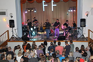 IMG_9050_Band_und_Publikum